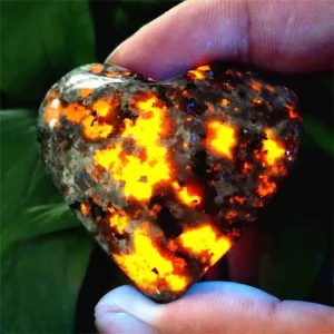 Yooperlite Hearts Wholesale Healing Crystal Stones Fengshui Quartz Yooperlite Heart for Collection
